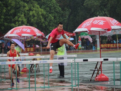 说明: http://hxhgxy.gxu.edu.cn/images/15/01/02/1g3azudo5u/FDBDDB41BBE7CC71030FAE3351B2DB03.jpg