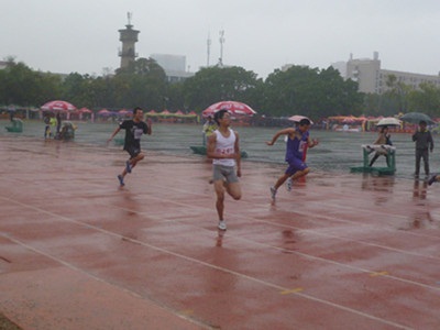 说明: http://hxhgxy.gxu.edu.cn/images/15/01/02/1g3azudo5u/AE1EA420118842EE7E5212ED65B935C4.jpg