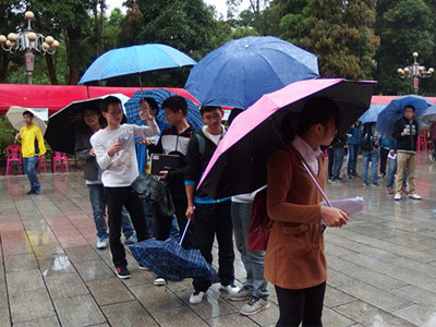 http://210.36.16.37/college/hxhgxy/new/ver2/uploads/xueshenghui/xinxibu/wqefqge%20(1).jpg