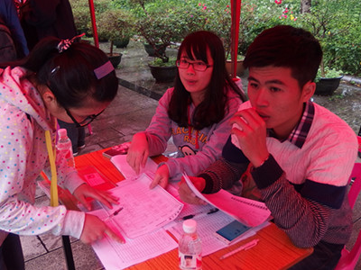 http://210.36.16.37/college/hxhgxy/new/ver2/uploads/xueshenghui/xinxibu/hbrthnrt.jpg