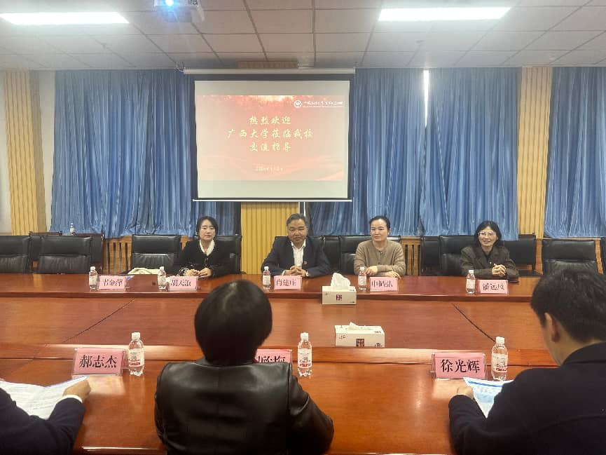 肖建庄校长参加我院赴中国石油大学（华东）开展人才招聘宣讲会